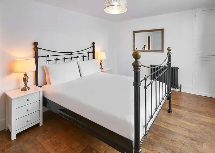 Host & Stay - Bedford Street
